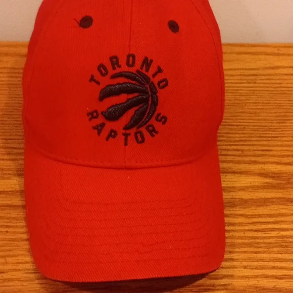 Toronto Raptors Hat (OS) - Picture 2 of 5